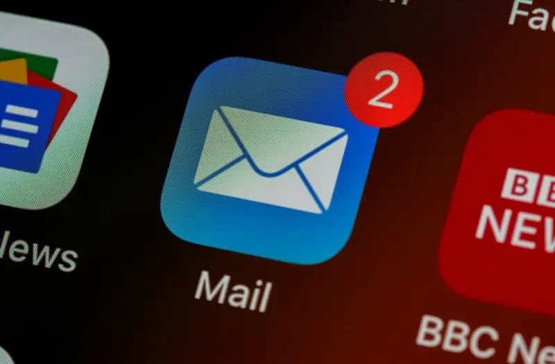 don't do this when you create your email signature template