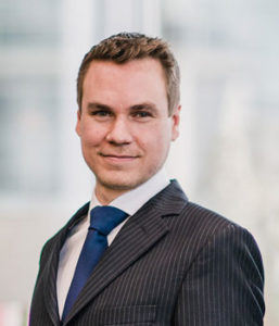 madeinoffice_unternehmen_geschaeftsfuehrung_fabian_willebrand-257x300