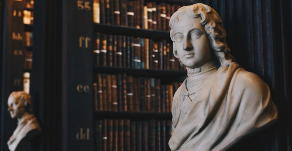 Scholar's statue in library