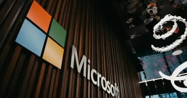 Platform strategy with Microsoft 365: Seize opportunities, manage risks